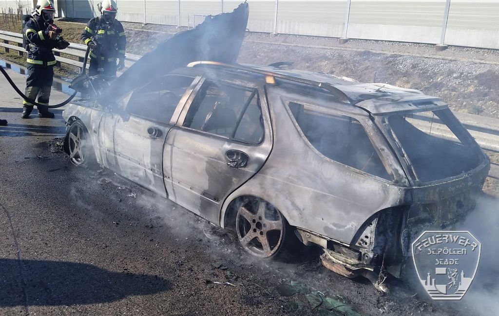 2019 02 28 Fahrzeugbrand A1 3