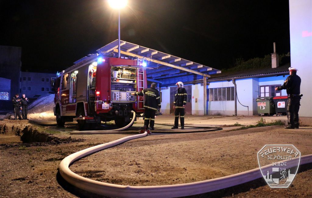 2016 04 22 Lagerbrand Kerensstr 1