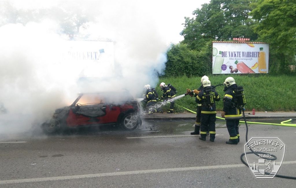 2016 06 09 Fahrzeugbrand 2 klein