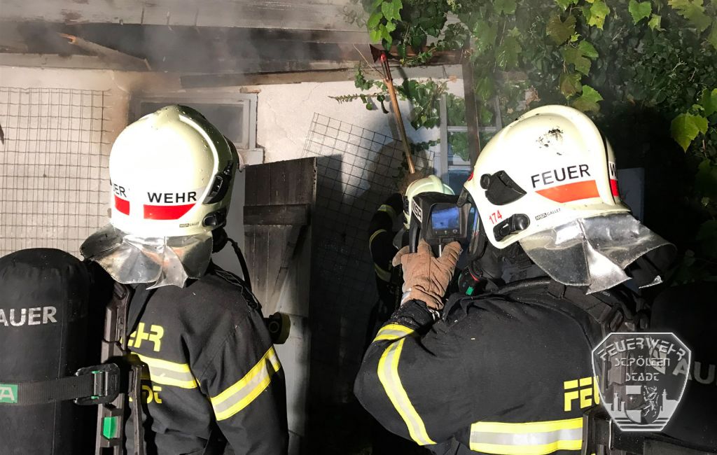 2016 10 21 Schuppenbrand Heidenheimerstr 5