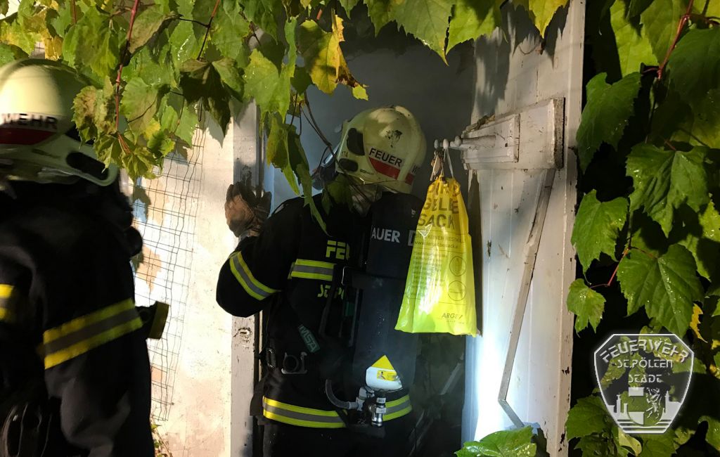 2016 10 21 Schuppenbrand Heidenheimerstr 8