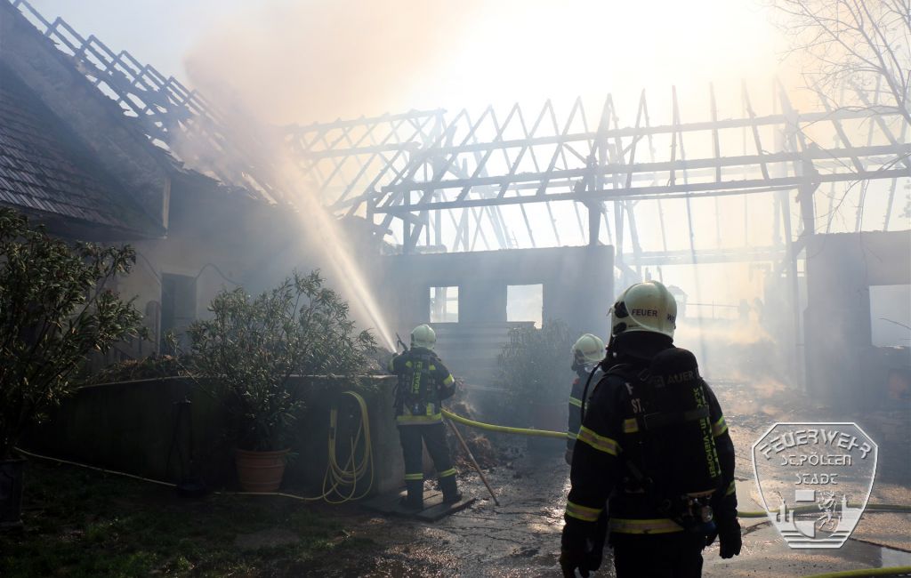 FFSTP 2016 09 11 Scheunenbrand Nadelbach 5