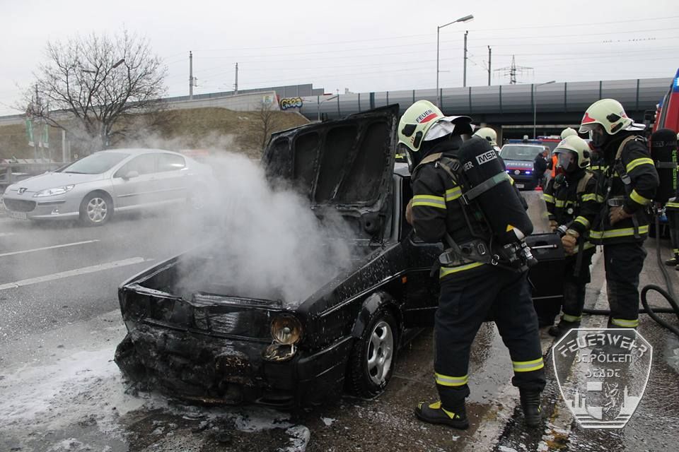 2017 02 26 Fahrzeugbrand  1 