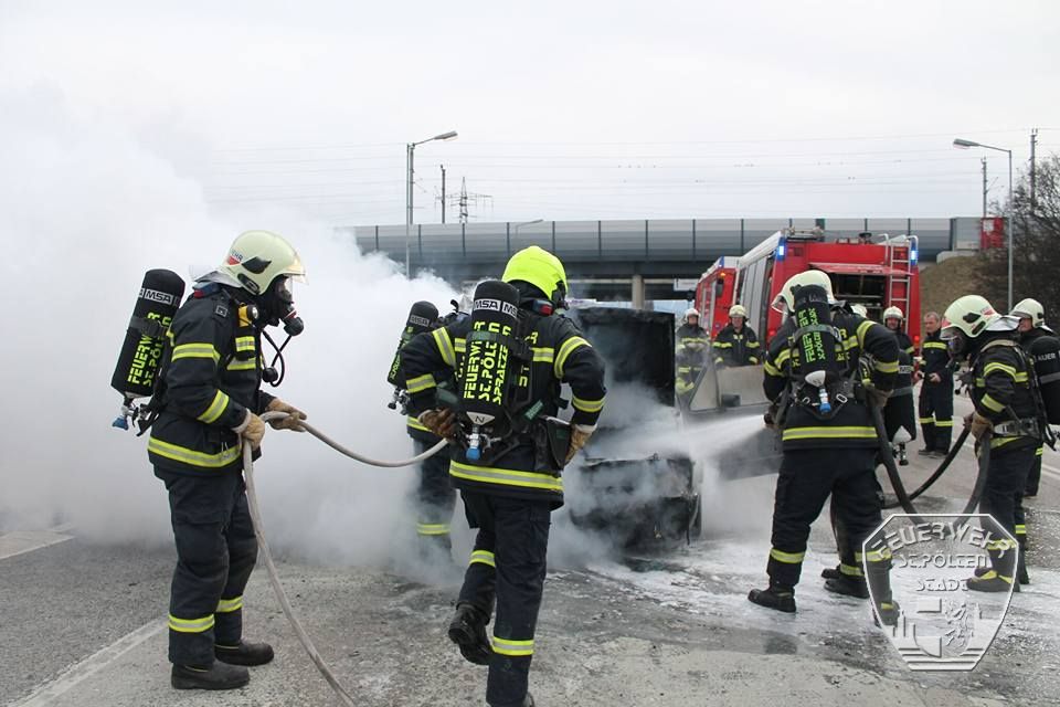 2017 02 26 Fahrzeugbrand  3 