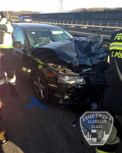 2017 03 26 VU eingeklemmte Person  5 