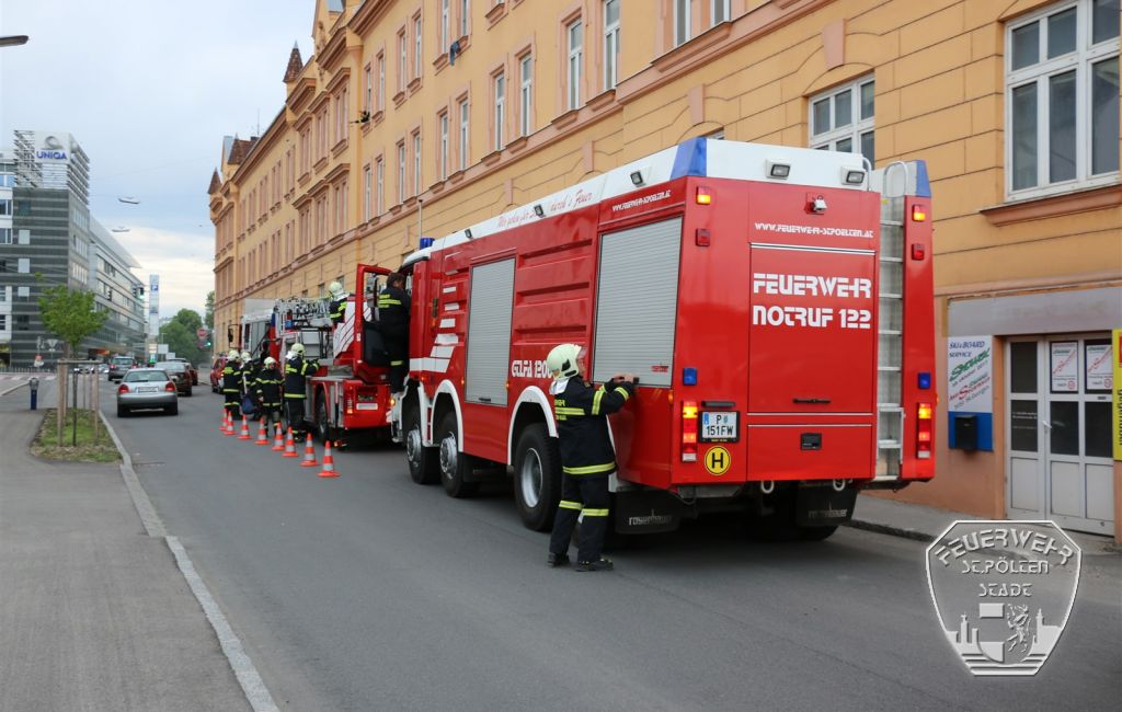 2018 05 14 Einsatzuebung Kellerbrand  2 