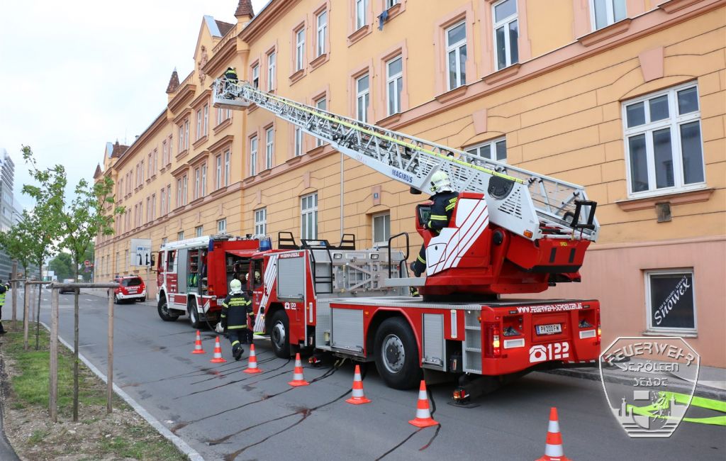 2018 05 14 Einsatzuebung Kellerbrand  3 
